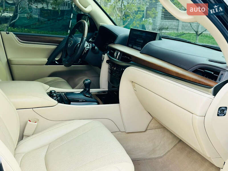 Внедорожник / Кроссовер Lexus LX 2017 в Одессе фото 16 Внедорожник / Кроссовер Lexus LX 2017 в Одессе