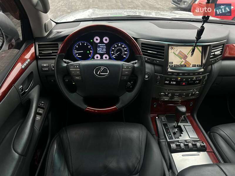 Позашляховик / Кросовер Lexus LX 2008 в Києві фото 22 Позашляховик / Кросовер Lexus LX 2008 в Києві