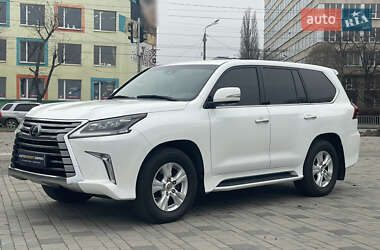 Позашляховик / Кросовер Lexus LX 2017 в Дніпрі