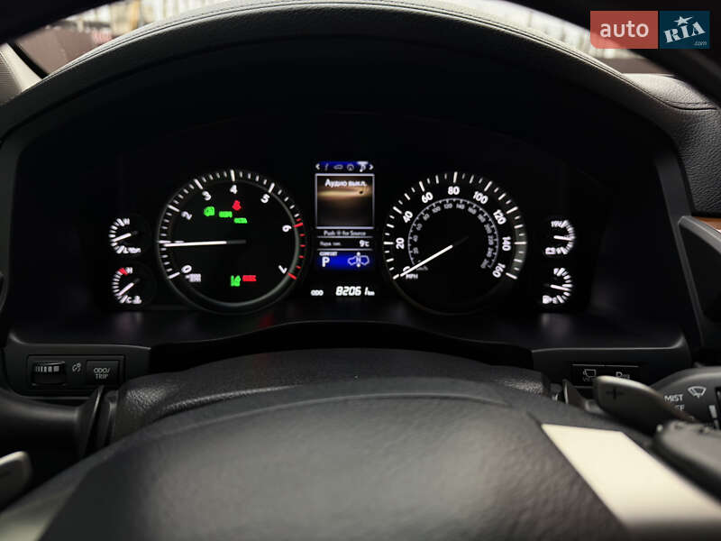 Внедорожник / Кроссовер Lexus LX 2016 в Умани