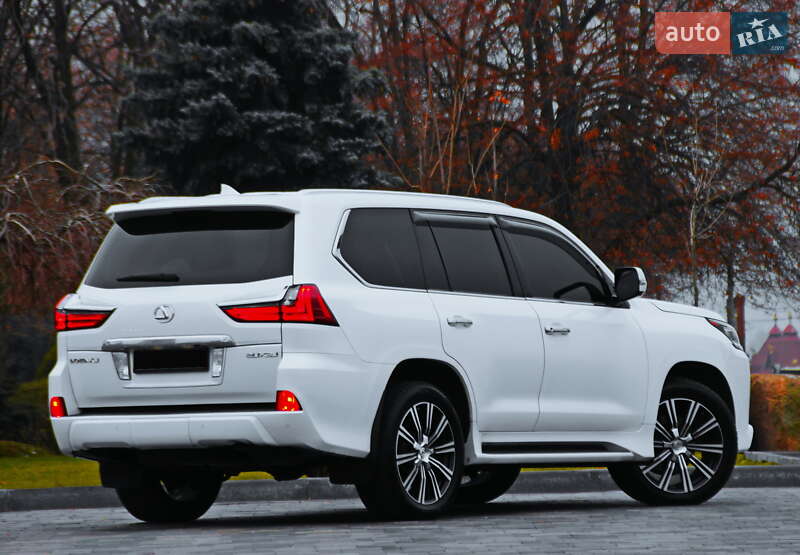 Внедорожник / Кроссовер Lexus LX 2017 в Днепре