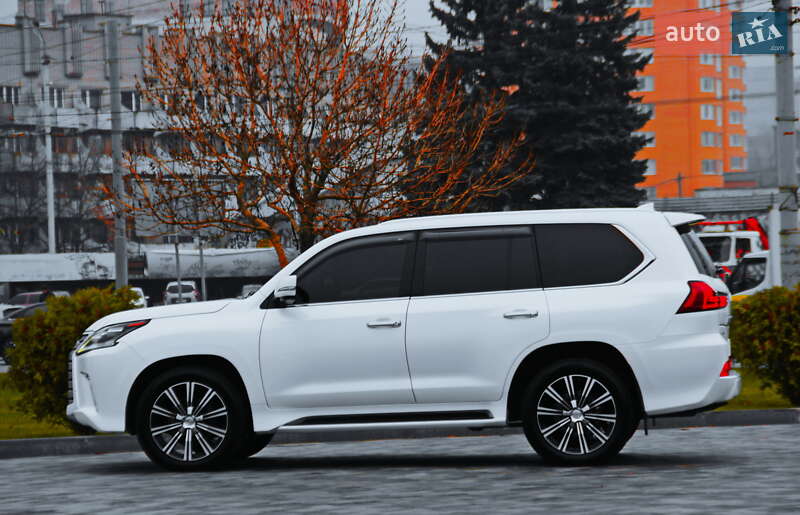 Внедорожник / Кроссовер Lexus LX 2017 в Днепре