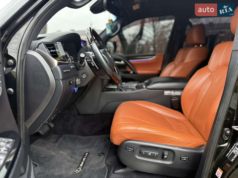 Внедорожник / Кроссовер Lexus LX 2016 в Белой Церкви фото 21 Внедорожник / Кроссовер Lexus LX 2016 в Белой Церкви