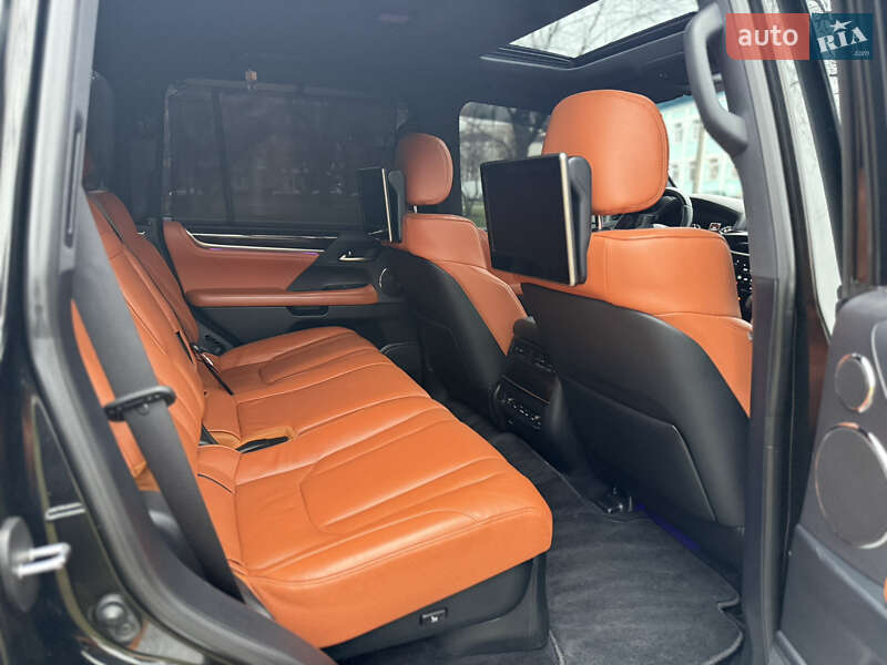 Внедорожник / Кроссовер Lexus LX 2016 в Белой Церкви фото 38 Внедорожник / Кроссовер Lexus LX 2016 в Белой Церкви