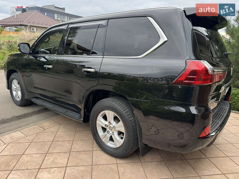 Внедорожник / Кроссовер Lexus LX 2016 в Одессе фото 3 Внедорожник / Кроссовер Lexus LX 2016 в Одессе