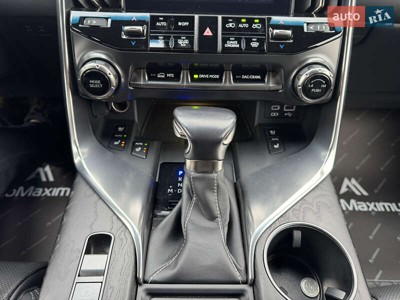 Внедорожник / Кроссовер Lexus LX 2022 в Киеве