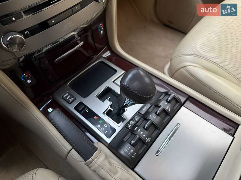 Внедорожник / Кроссовер Lexus LX 2012 в Киеве фото 21 Внедорожник / Кроссовер Lexus LX 2012 в Киеве