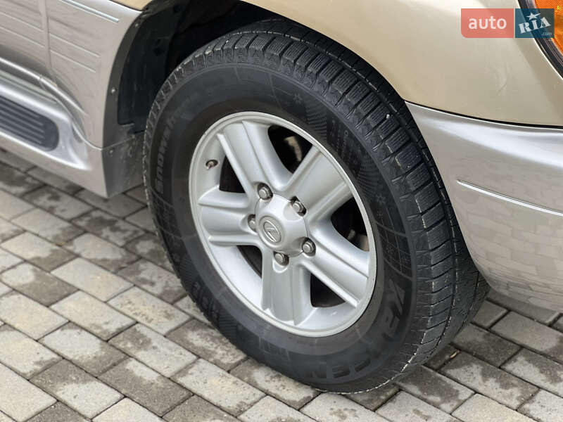 Внедорожник / Кроссовер Lexus LX 2001 в Сваляве фото 15 Внедорожник / Кроссовер Lexus LX 2001 в Сваляве