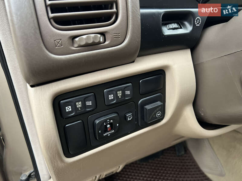 Внедорожник / Кроссовер Lexus LX 2001 в Сваляве фото 40 Внедорожник / Кроссовер Lexus LX 2001 в Сваляве