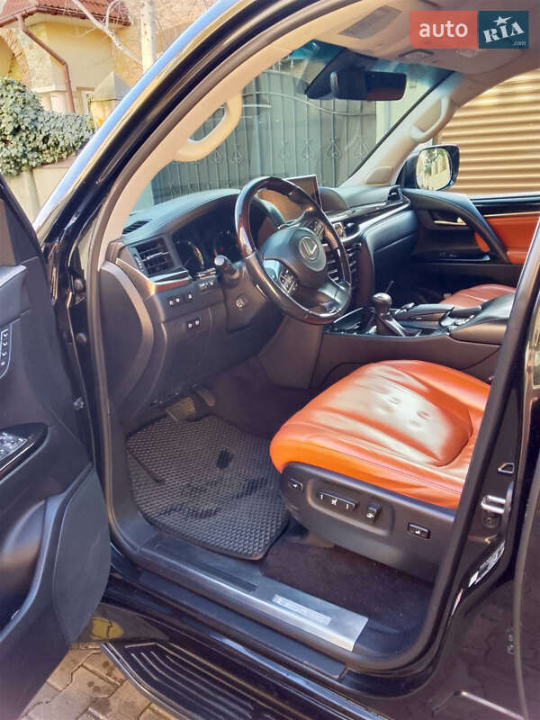 Внедорожник / Кроссовер Lexus LX 2015 в Крыжановка фото 9 Внедорожник / Кроссовер Lexus LX 2015 в Крыжановка