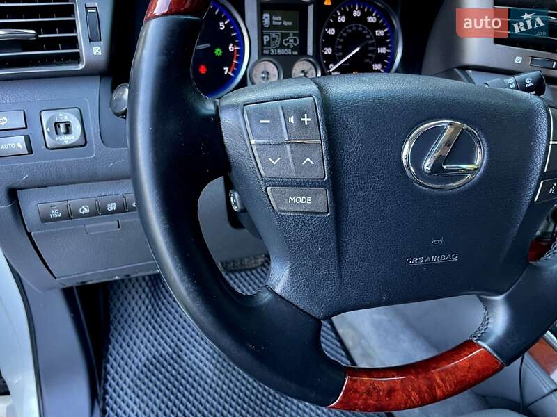 Внедорожник / Кроссовер Lexus LX 2008 в Черновцах