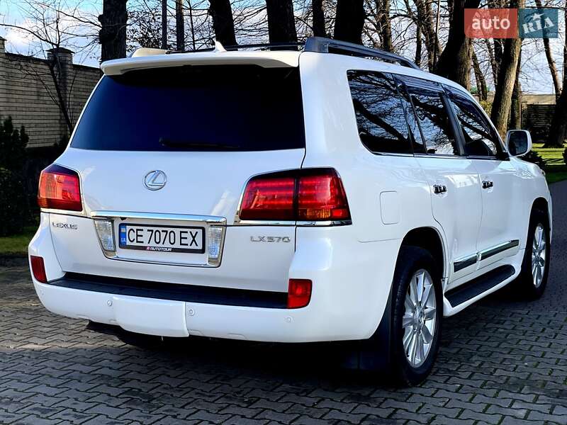 Внедорожник / Кроссовер Lexus LX 2008 в Черновцах