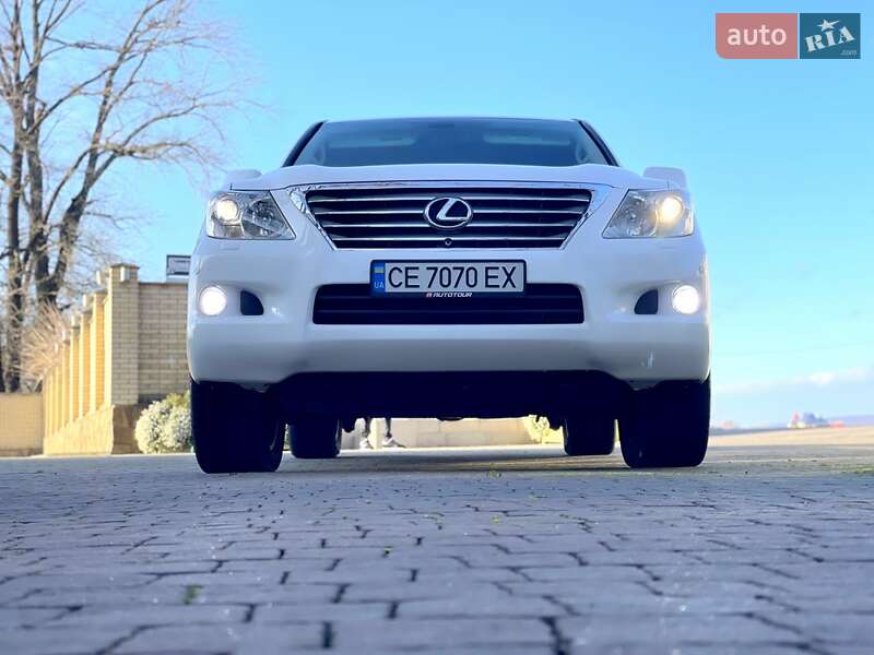 Внедорожник / Кроссовер Lexus LX 2008 в Черновцах
