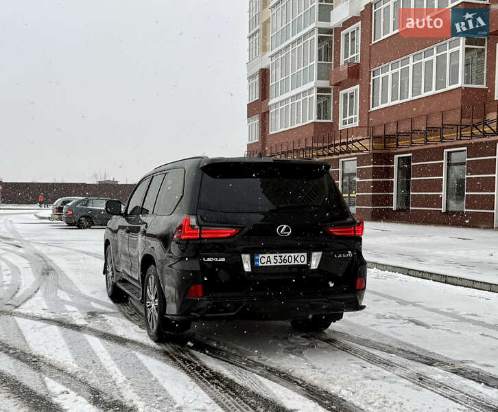 Внедорожник / Кроссовер Lexus LX 2016 в Умани