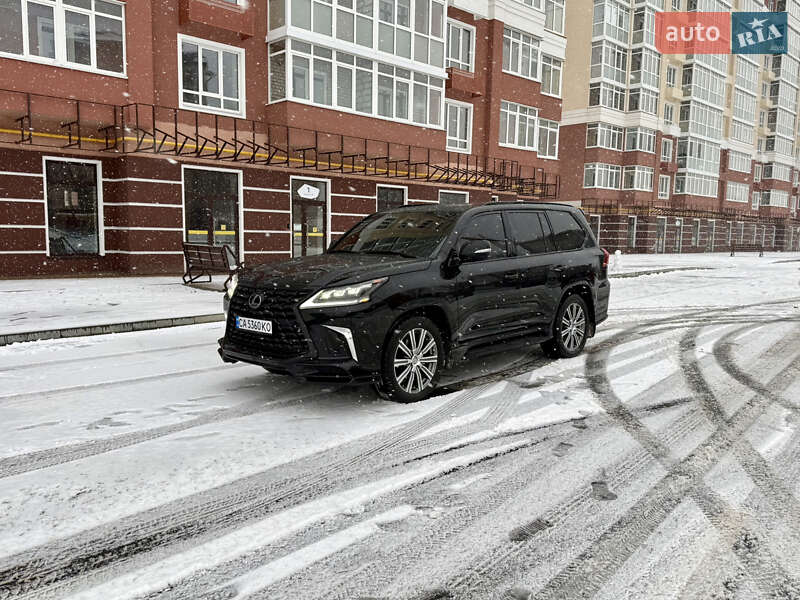 Внедорожник / Кроссовер Lexus LX 2016 в Умани
