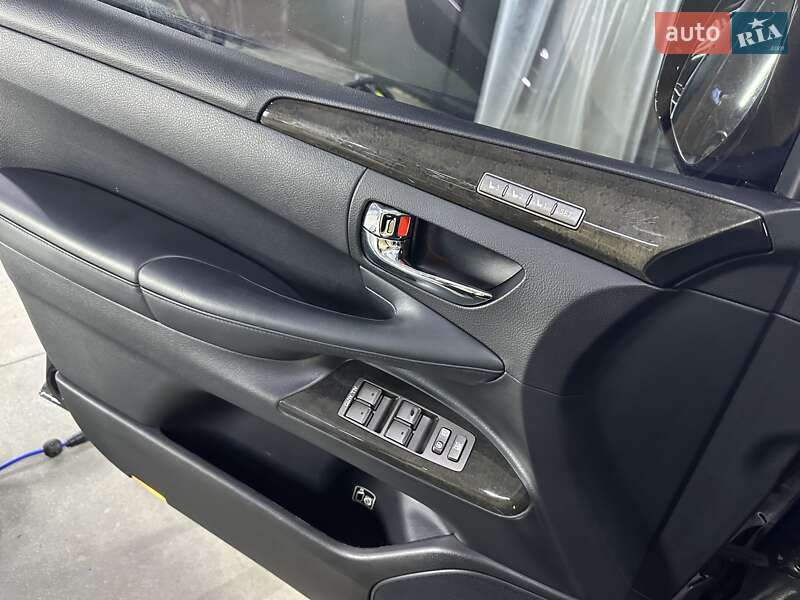 Внедорожник / Кроссовер Lexus LX 2013 в Киеве фото 15 Внедорожник / Кроссовер Lexus LX 2013 в Киеве