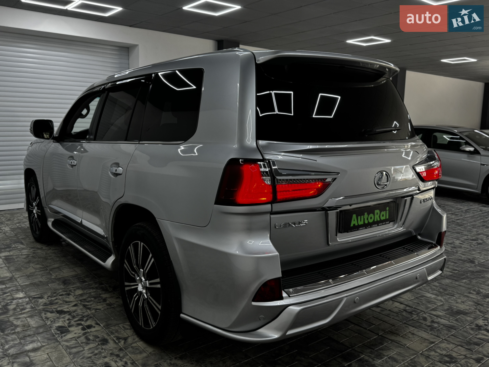 2010 Lexus LX - мініатюра 6
