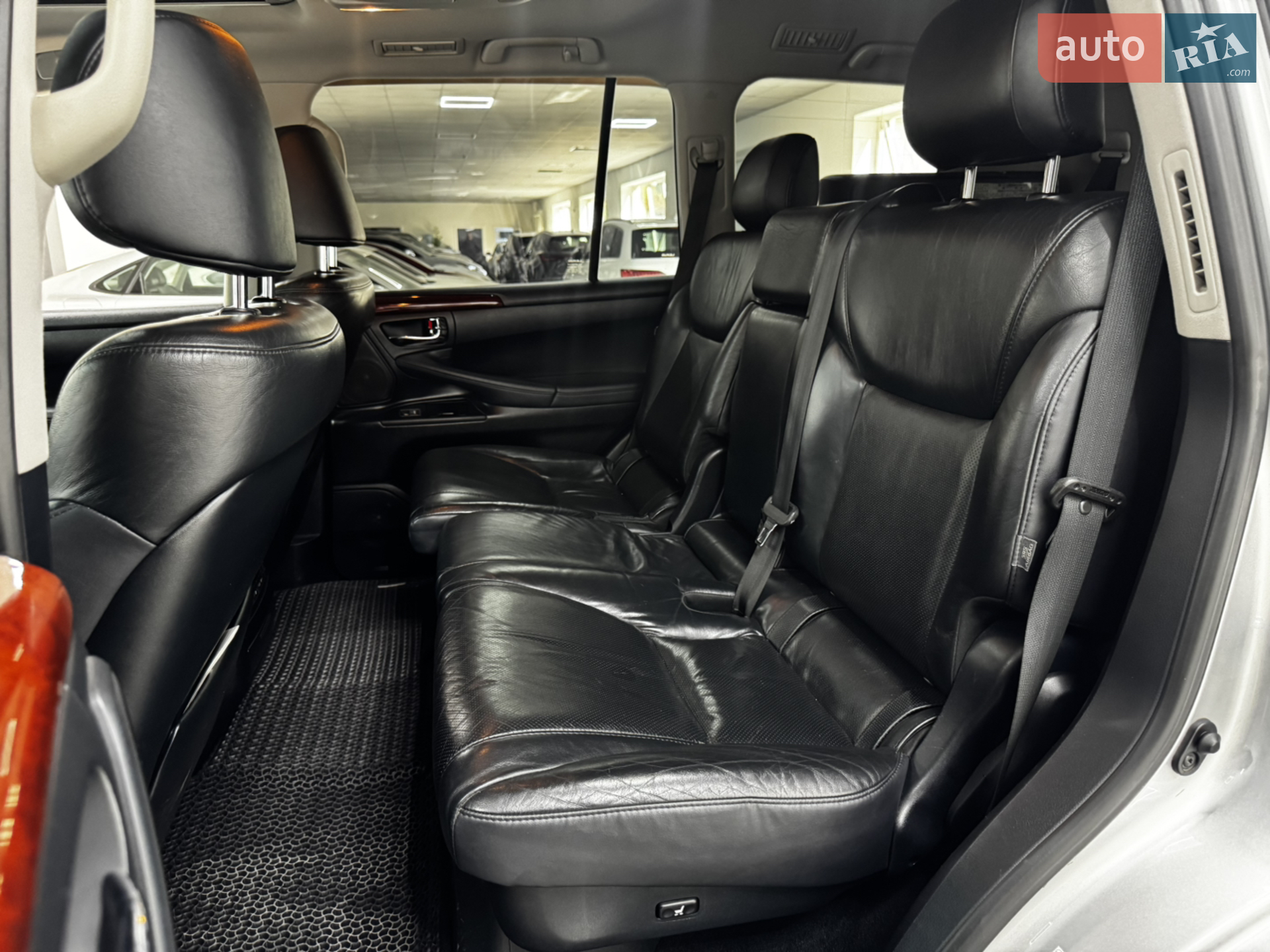2010 Lexus LX - мініатюра 14