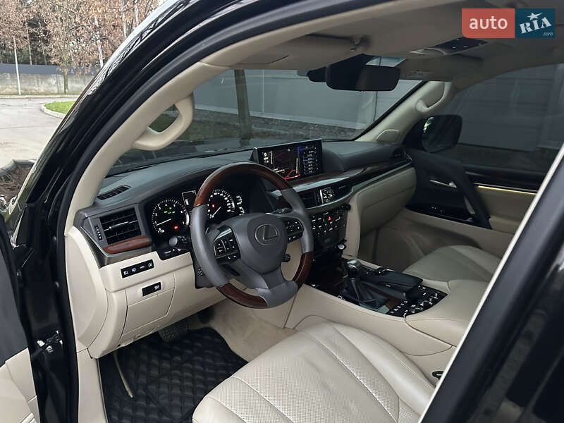 Внедорожник / Кроссовер Lexus LX 2018 в Днепре фото 31 Внедорожник / Кроссовер Lexus LX 2018 в Днепре