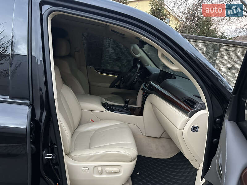 Внедорожник / Кроссовер Lexus LX 2018 в Днепре фото 53 Внедорожник / Кроссовер Lexus LX 2018 в Днепре