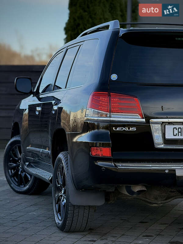 Внедорожник / Кроссовер Lexus LX 2008 в Стрые