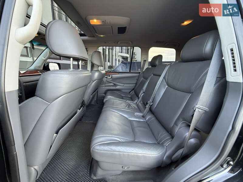 Внедорожник / Кроссовер Lexus LX 2008 в Стрые