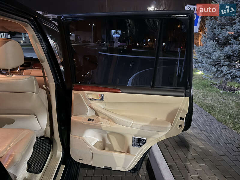 Внедорожник / Кроссовер Lexus LX 2008 в Одессе