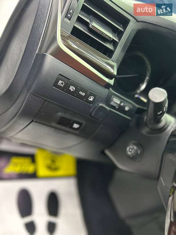 Внедорожник / Кроссовер Lexus LX 2017 в Черновцах фото 12 Внедорожник / Кроссовер Lexus LX 2017 в Черновцах