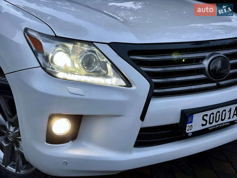 Внедорожник / Кроссовер Lexus LX 2008 в Тернополе