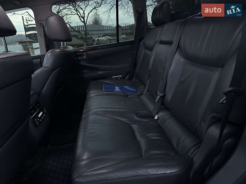 Внедорожник / Кроссовер Lexus LX 2008 в Тернополе