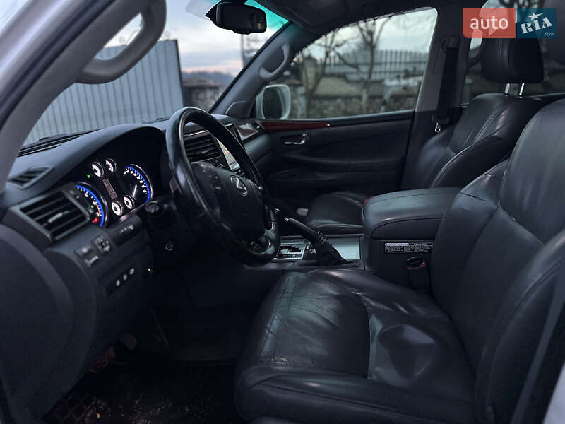 Внедорожник / Кроссовер Lexus LX 2008 в Тернополе