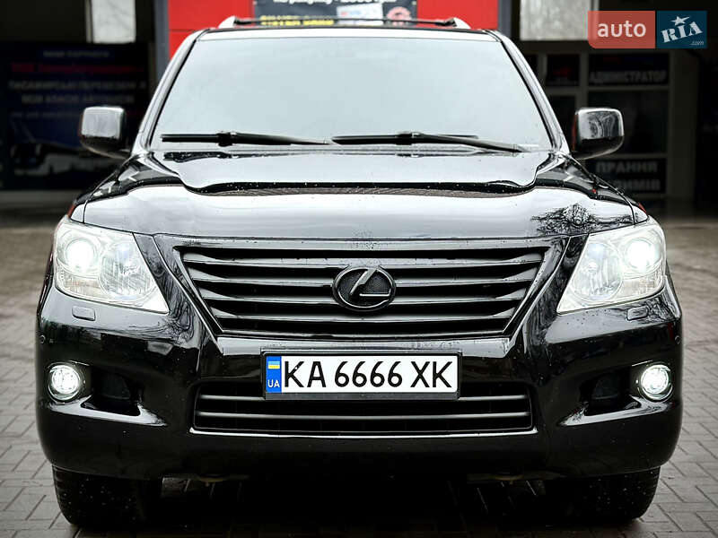 Внедорожник / Кроссовер Lexus LX 2008 в Запорожье