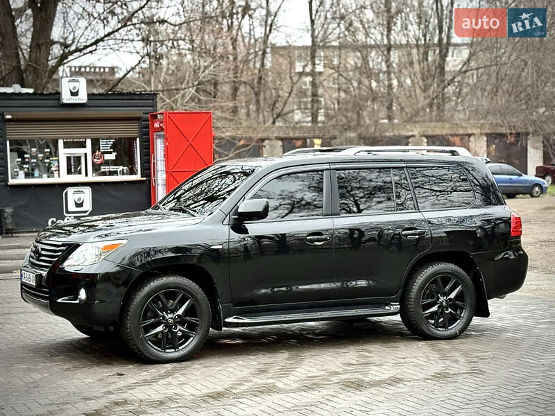 Внедорожник / Кроссовер Lexus LX 2008 в Запорожье