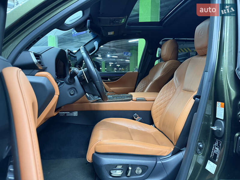 Внедорожник / Кроссовер Lexus LX 2023 в Киеве
