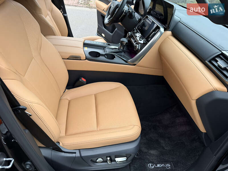 Внедорожник / Кроссовер Lexus LX 2025 в Киеве фото 18 Внедорожник / Кроссовер Lexus LX 2025 в Киеве