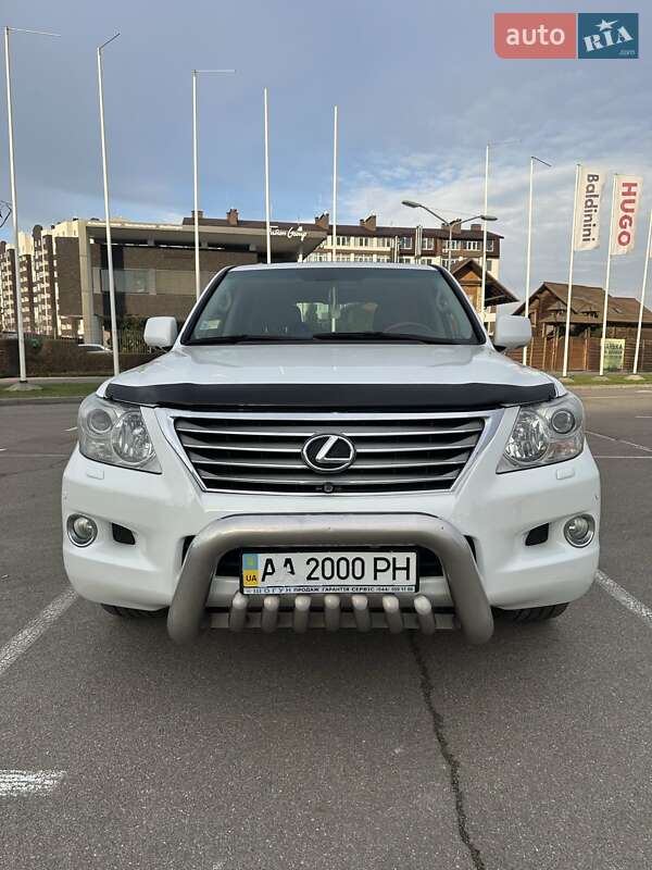 Внедорожник / Кроссовер Lexus LX 2008 в Киеве