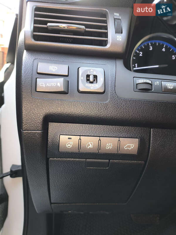 Позашляховик / Кросовер Lexus LX 2010 в Одесі