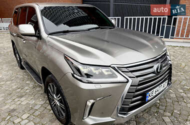 Позашляховик / Кросовер Lexus LX 2016 в Дніпрі
