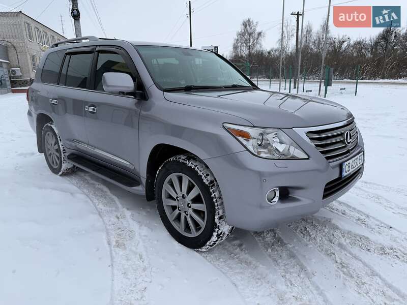 Внедорожник / Кроссовер Lexus LX 2008 в Киеве