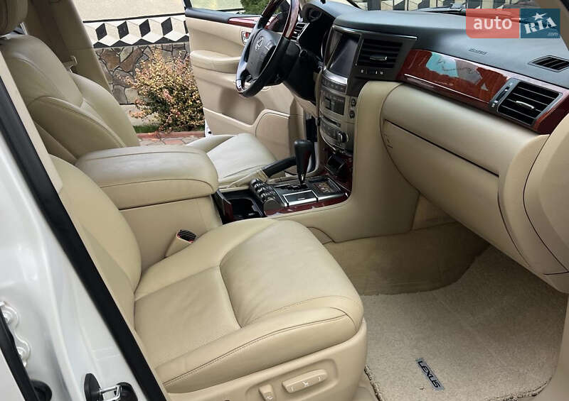 Внедорожник / Кроссовер Lexus LX 2008 в Черновцах фото 46 Внедорожник / Кроссовер Lexus LX 2008 в Черновцах