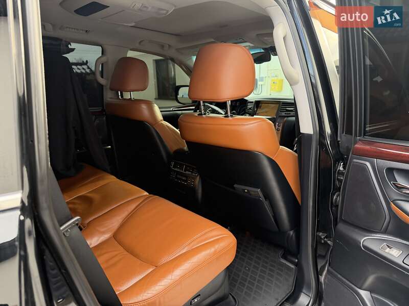 Внедорожник / Кроссовер Lexus LX 2011 в Львове