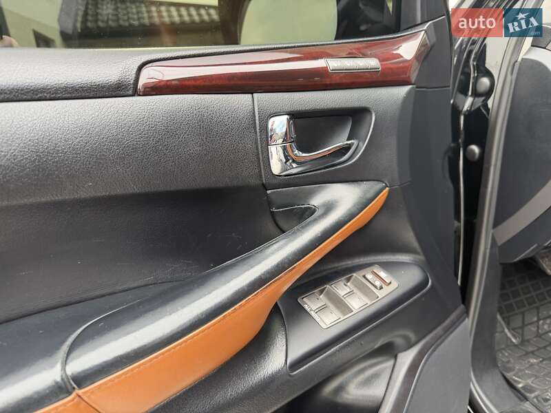 Внедорожник / Кроссовер Lexus LX 2011 в Львове