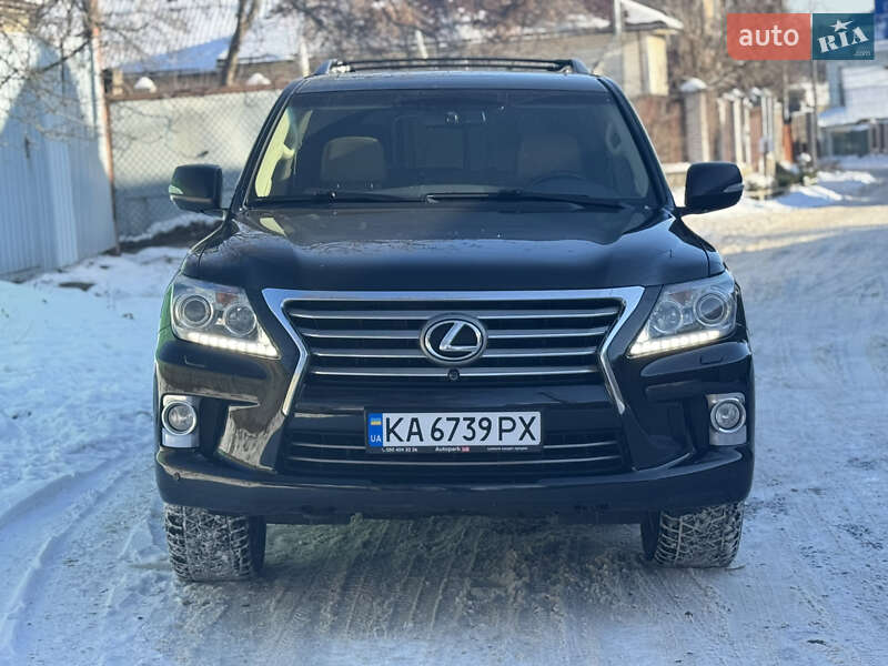 Внедорожник / Кроссовер Lexus LX 2013 в Киеве