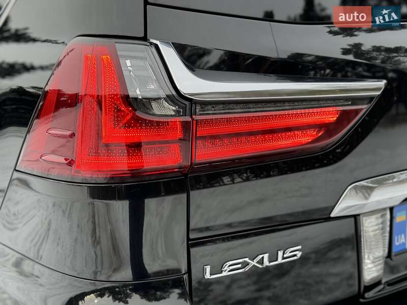 Внедорожник / Кроссовер Lexus LX 2017 в Киеве