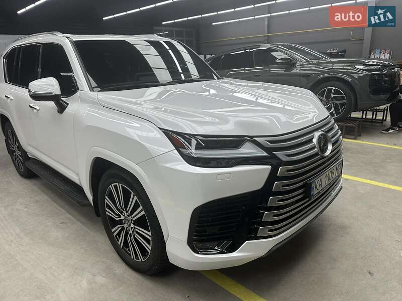 Внедорожник / Кроссовер Lexus LX 2022 в Киеве