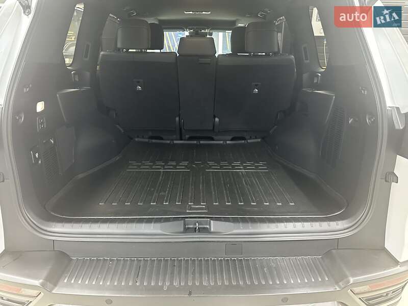 Внедорожник / Кроссовер Lexus LX 2022 в Киеве