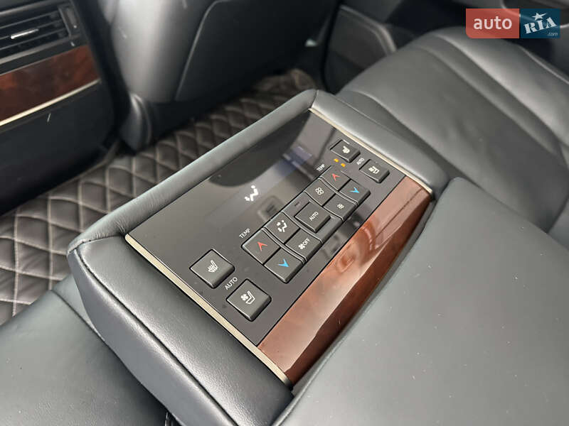 Внедорожник / Кроссовер Lexus LX 2015 в Киеве