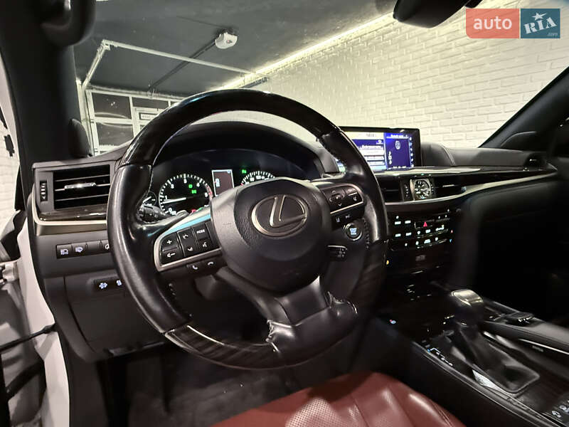 Внедорожник / Кроссовер Lexus LX 2020 в Одессе