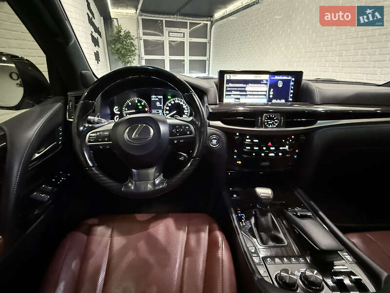 Внедорожник / Кроссовер Lexus LX 2020 в Одессе
