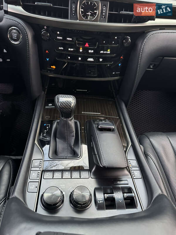 Позашляховик / Кросовер Lexus LX 2015 в Одесі